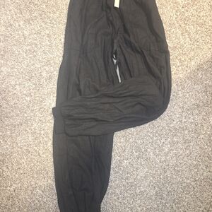 Love Tree Woman's Black Joggers